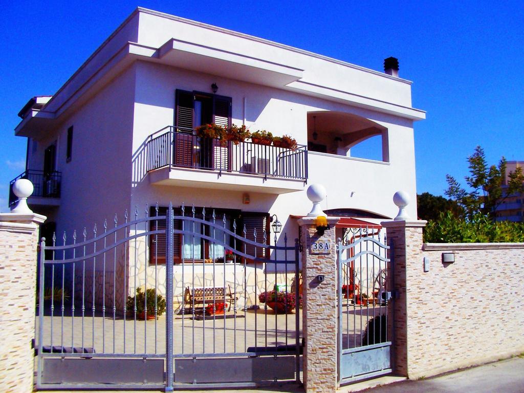 B&B Casa Bianca Taranto Ngoại thất bức ảnh