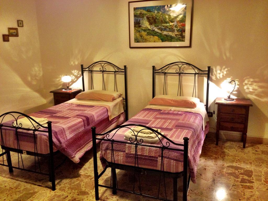 B&B Casa Bianca Taranto Ngoại thất bức ảnh